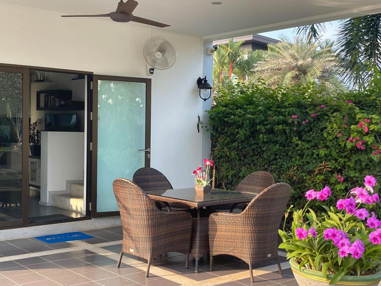 Seabreeze Villa Rayong Kültér fotó