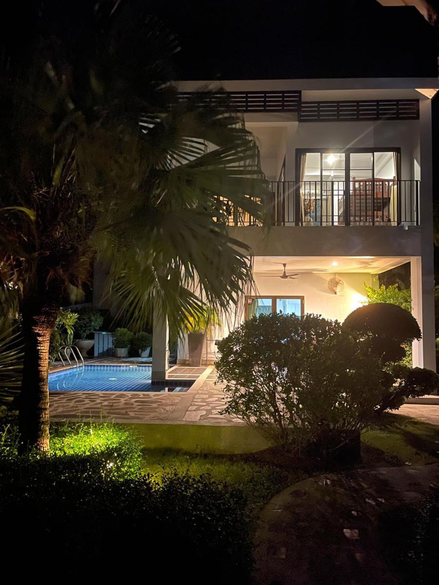Seabreeze Villa Rayong Kültér fotó